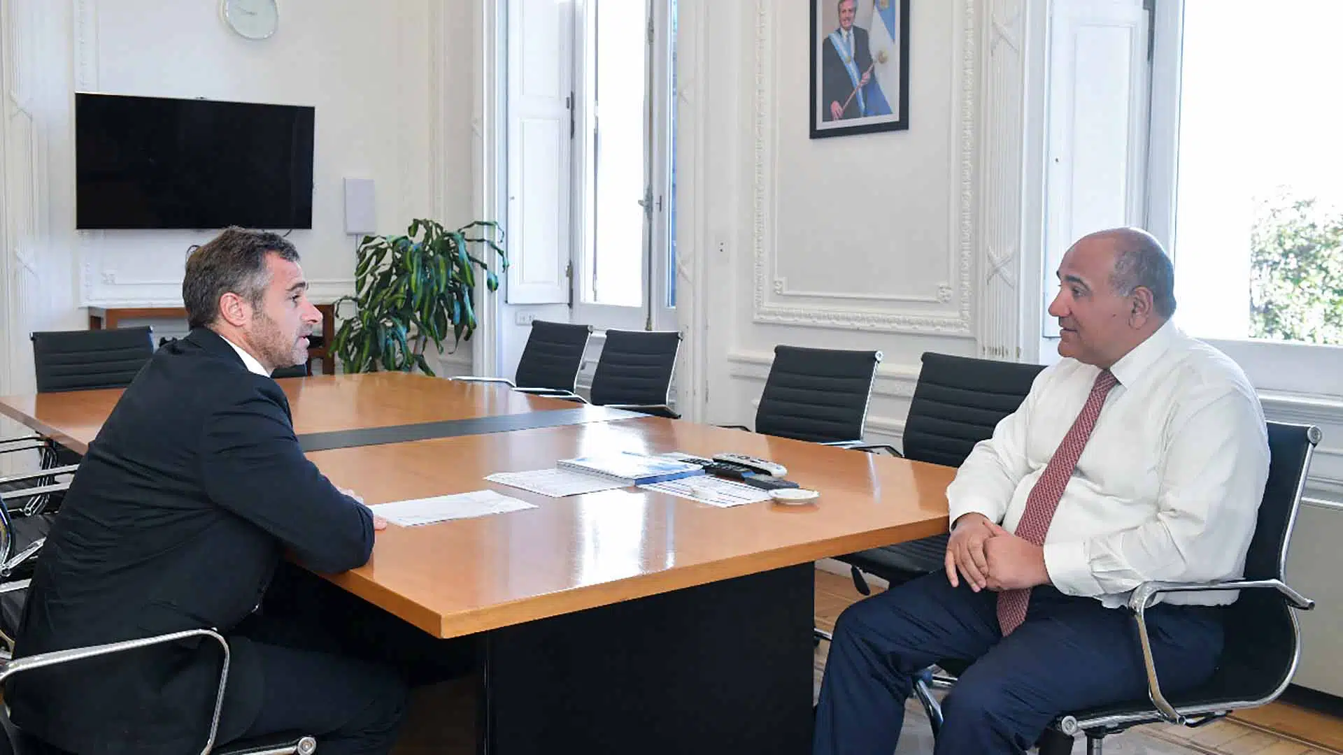 Achával  Gobierno nacional