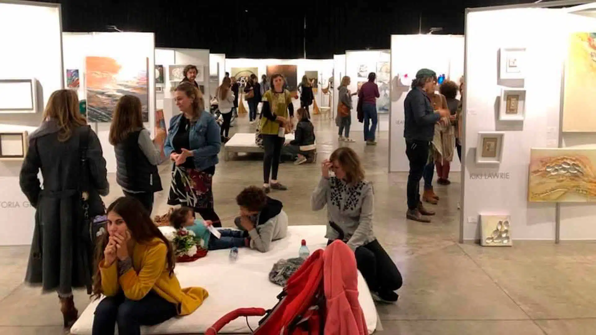 Artistas contra la pobreza