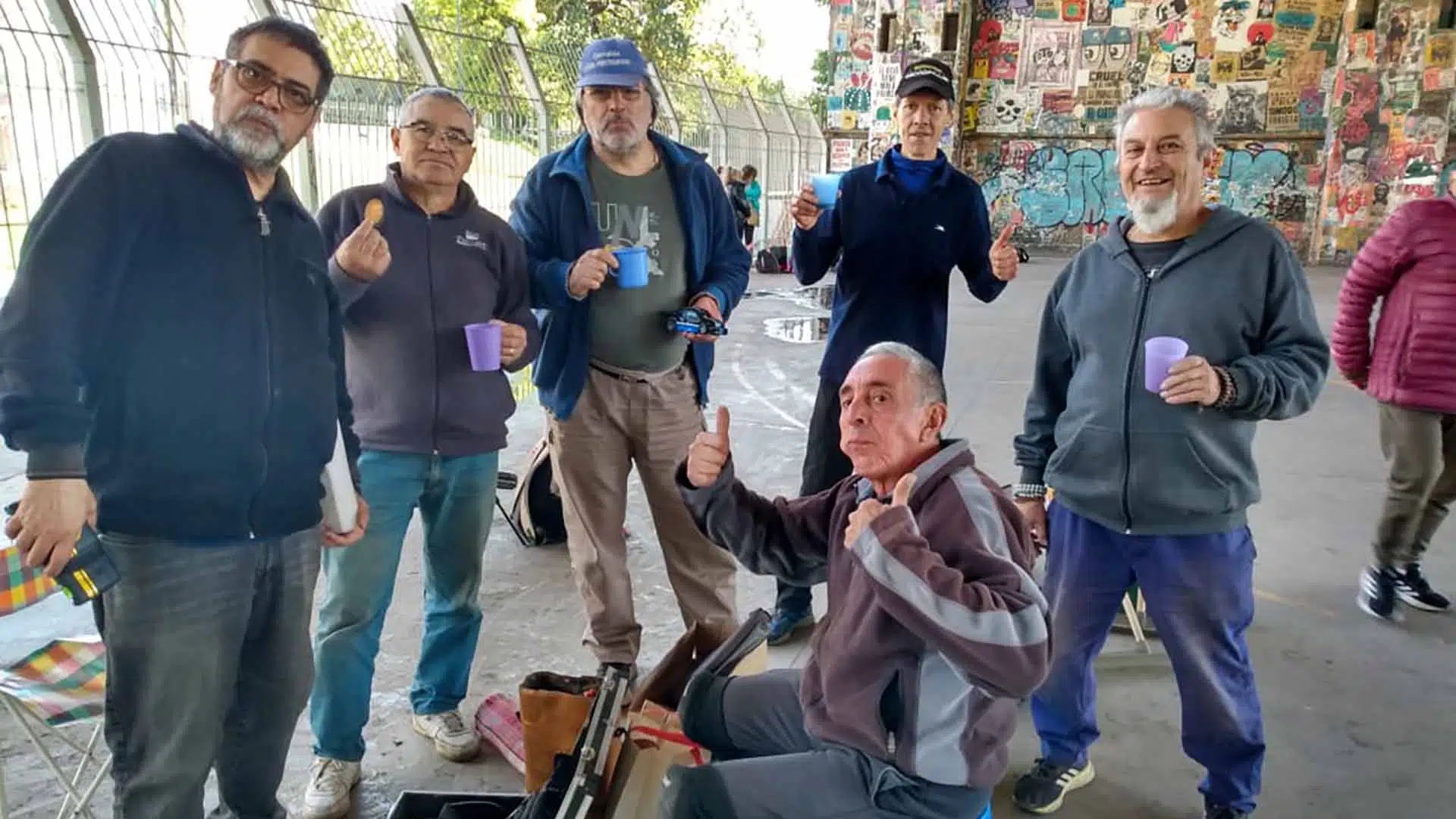 Carrera de autitos a mano