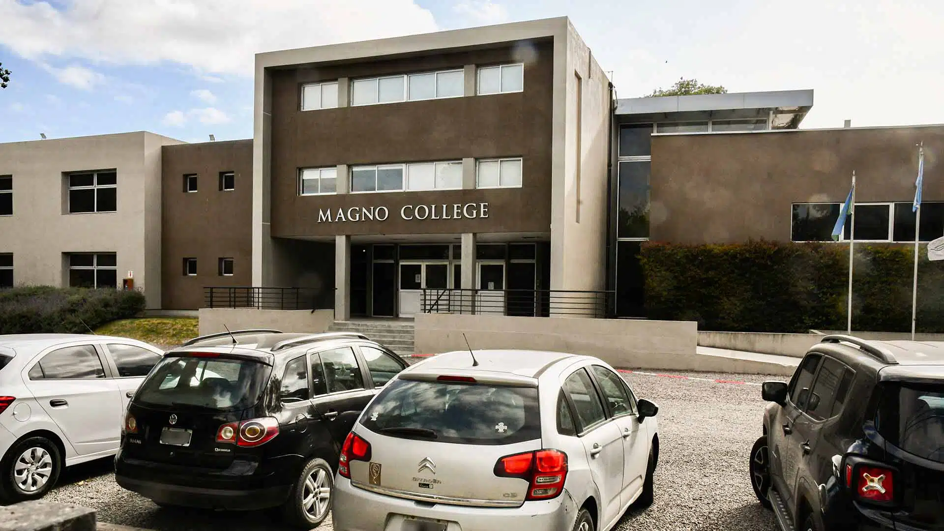 Sileoni Colegio Magno