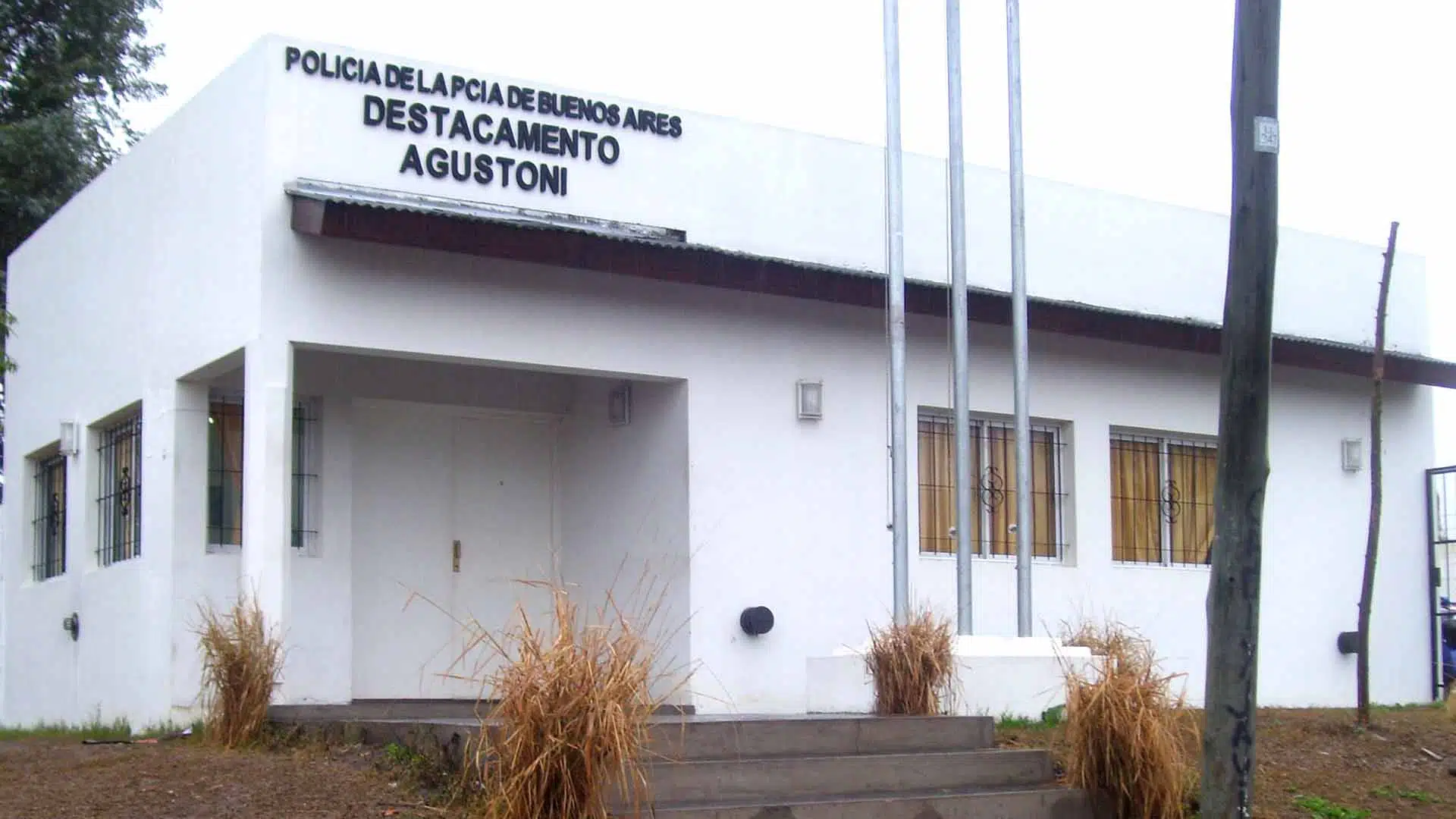 policia hirio ladrones en agustoni