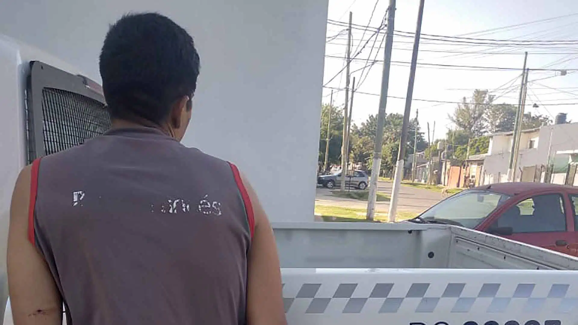 Detenido amenaza vecina