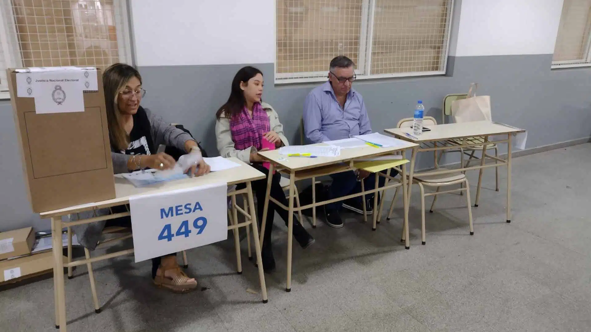 Unipe autoridades de mesa