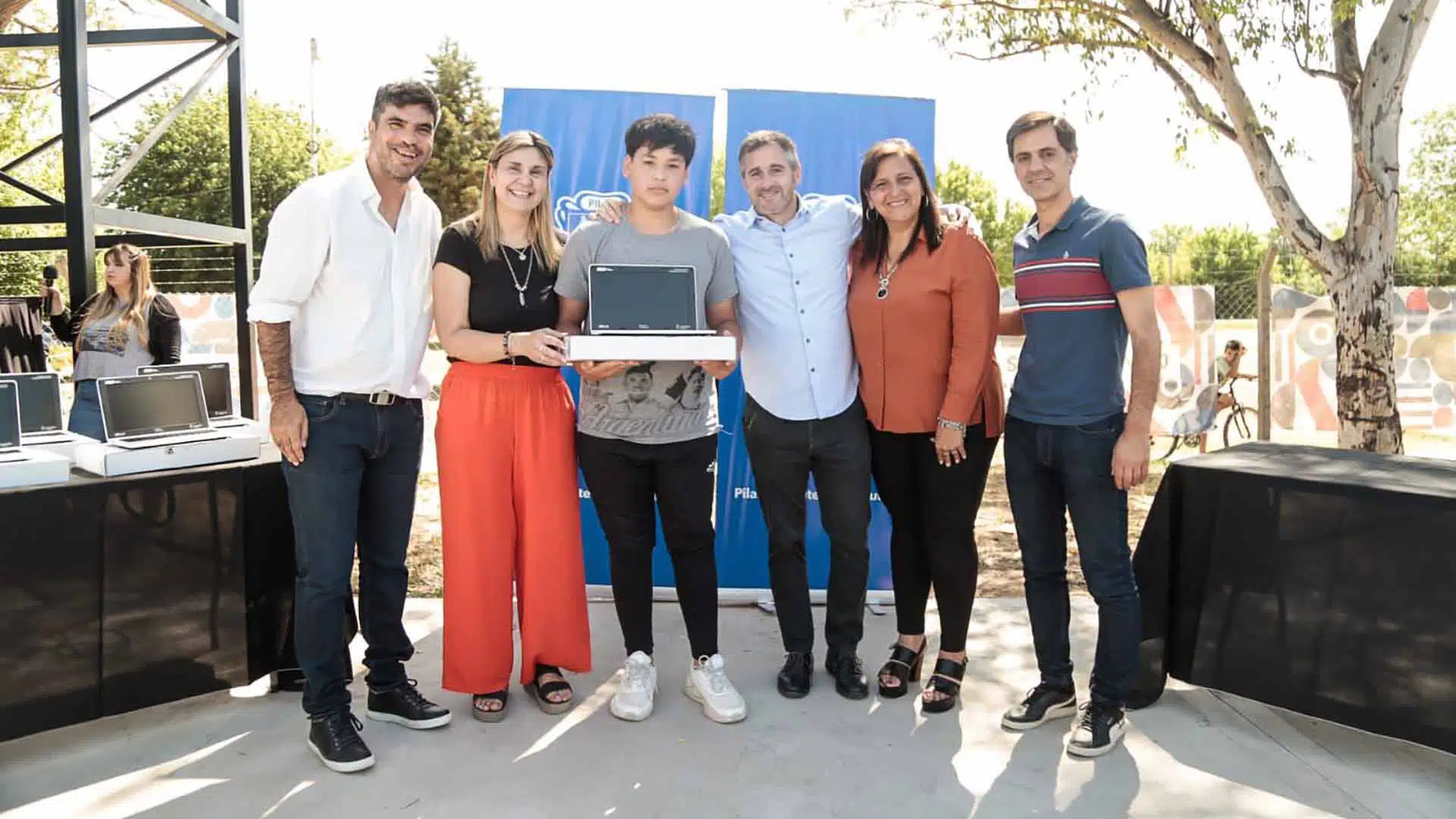 Achával netbooks