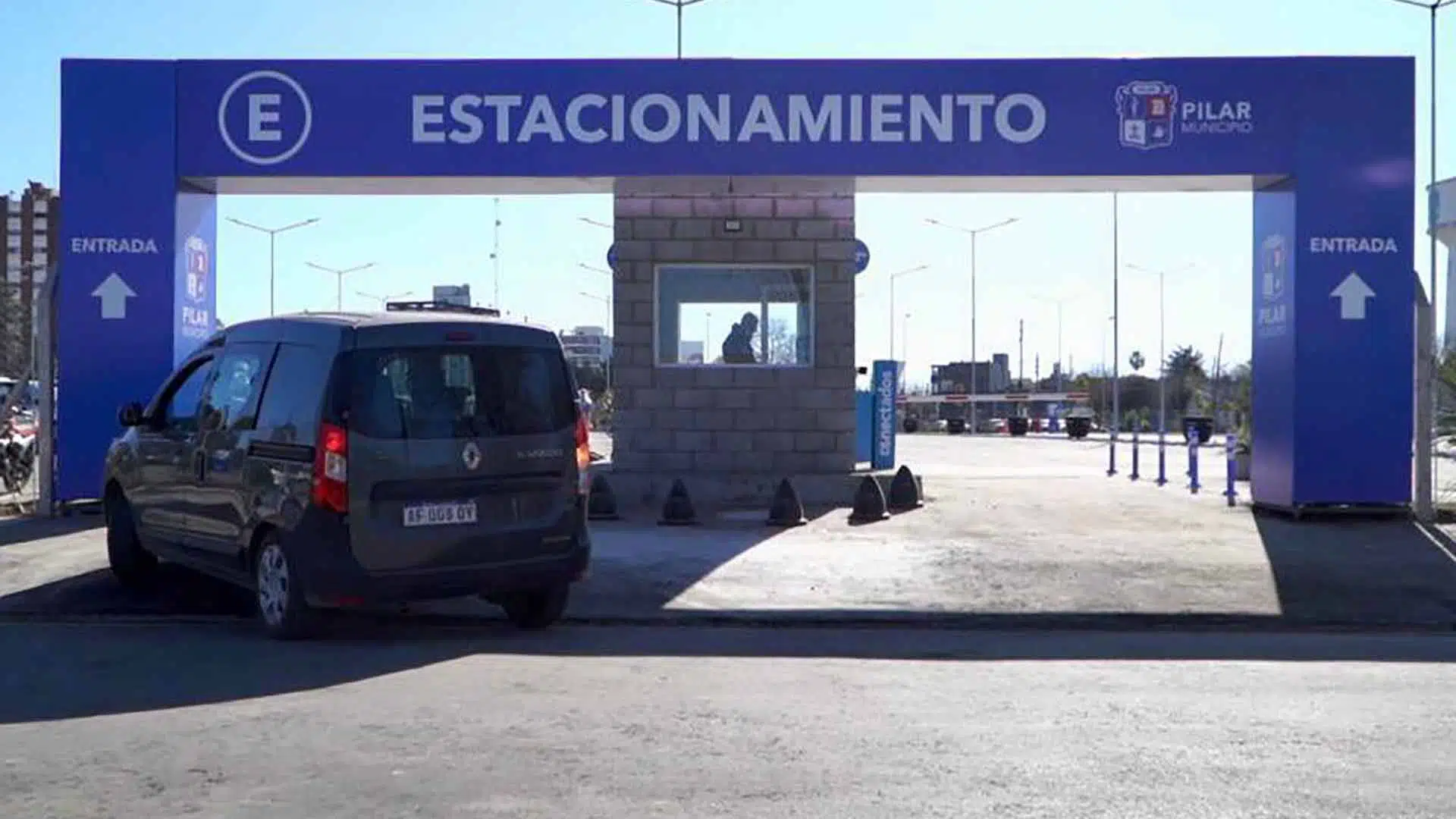 Estacionamiento Pilar centro