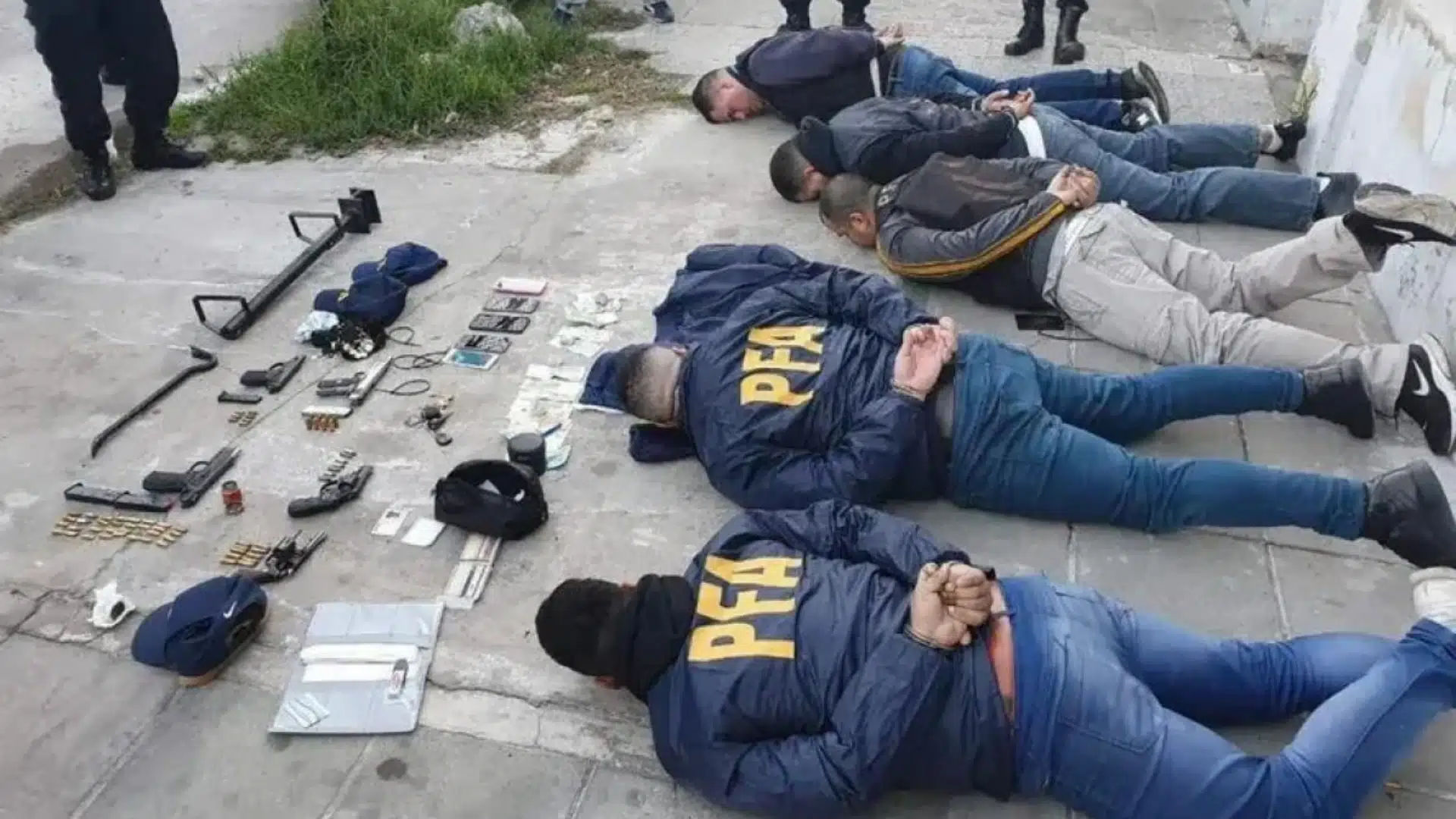 Falsos policías Pilar