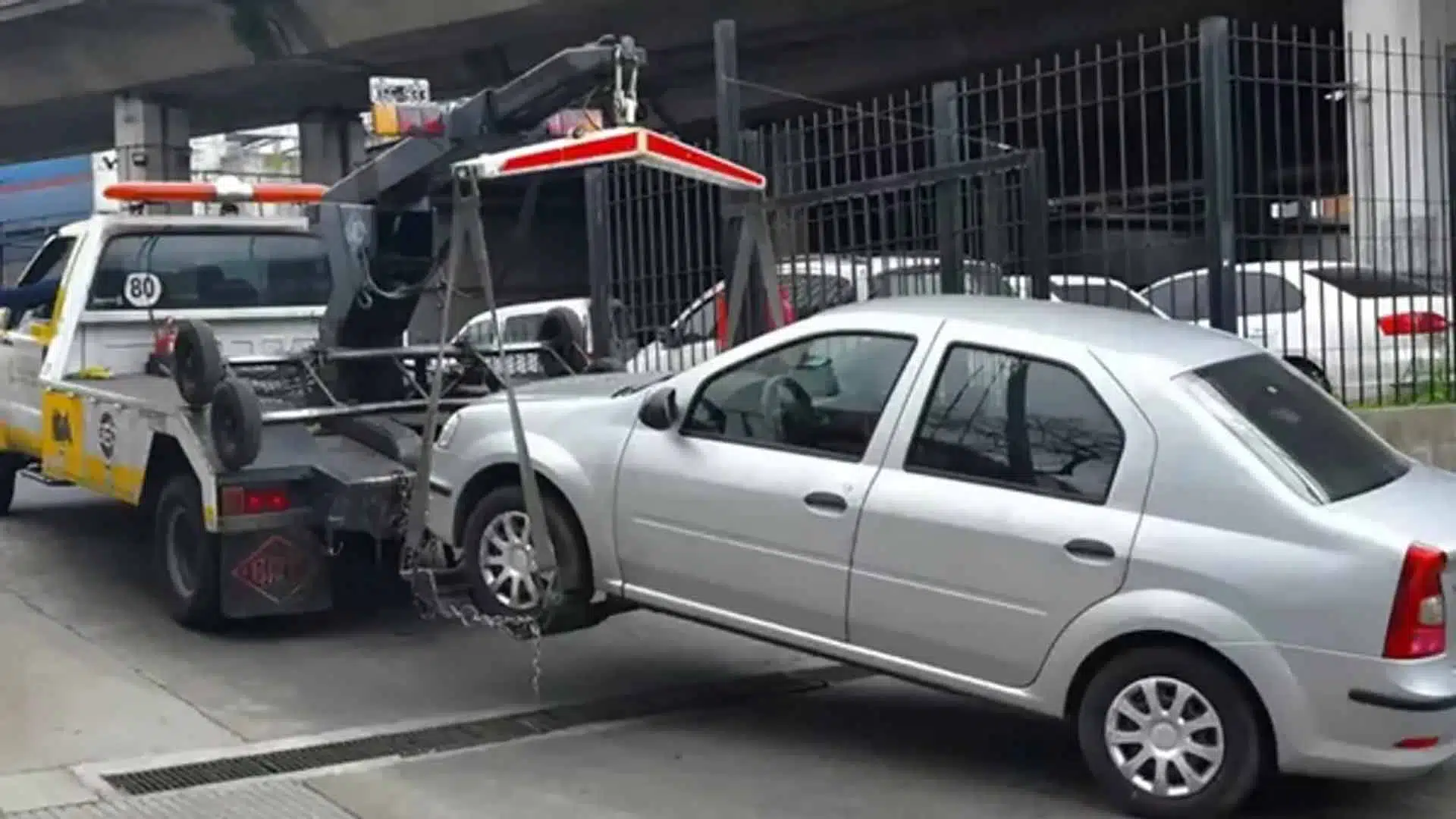 Seguros auxilio mecánico