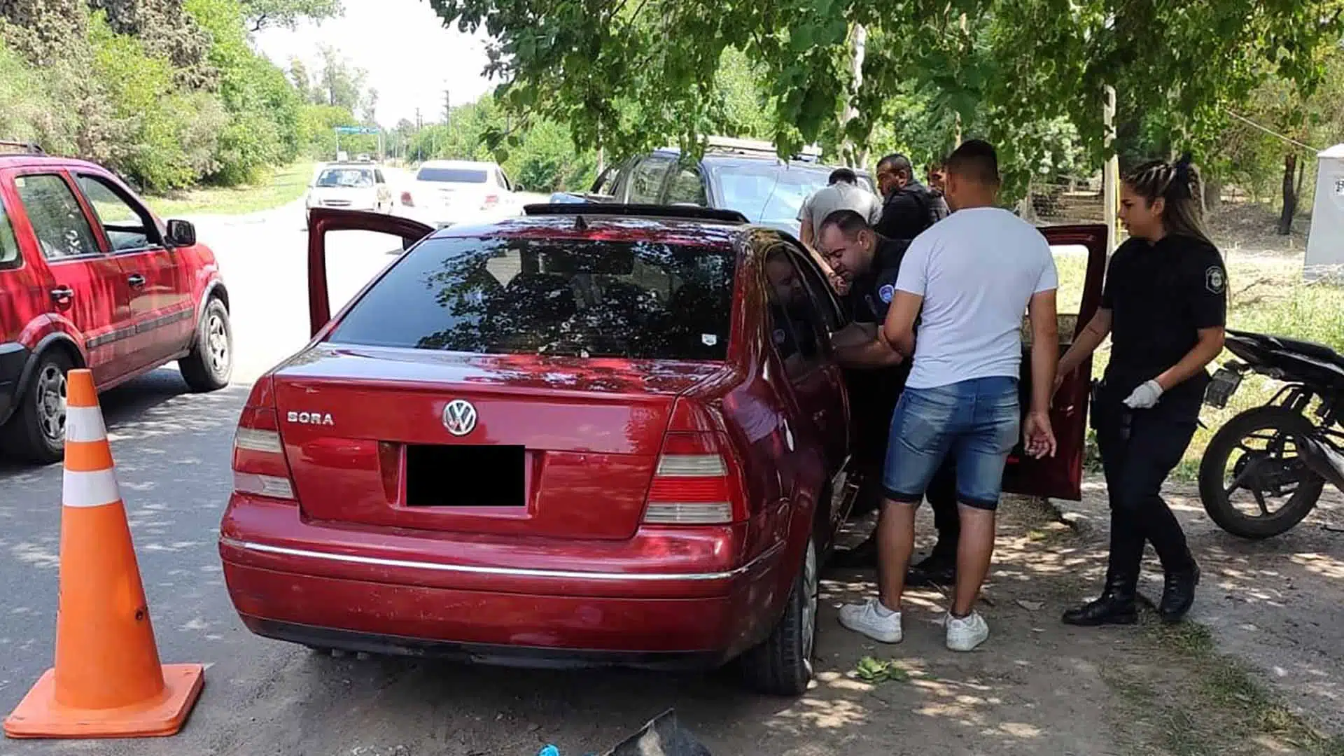 Hombres armados detenidos en Derqui