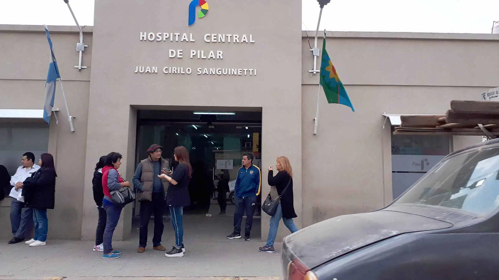Golpeado por la rueda de una camión