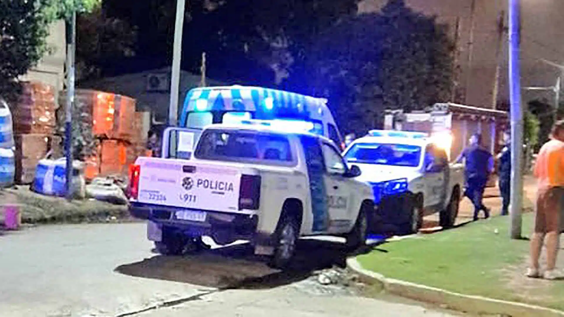 Policía detenido por golpear a su expareja