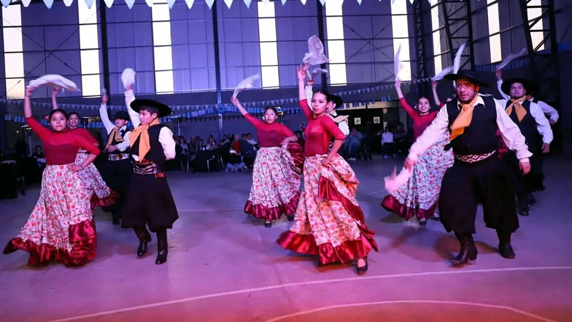 Villa Rosa noche de peña