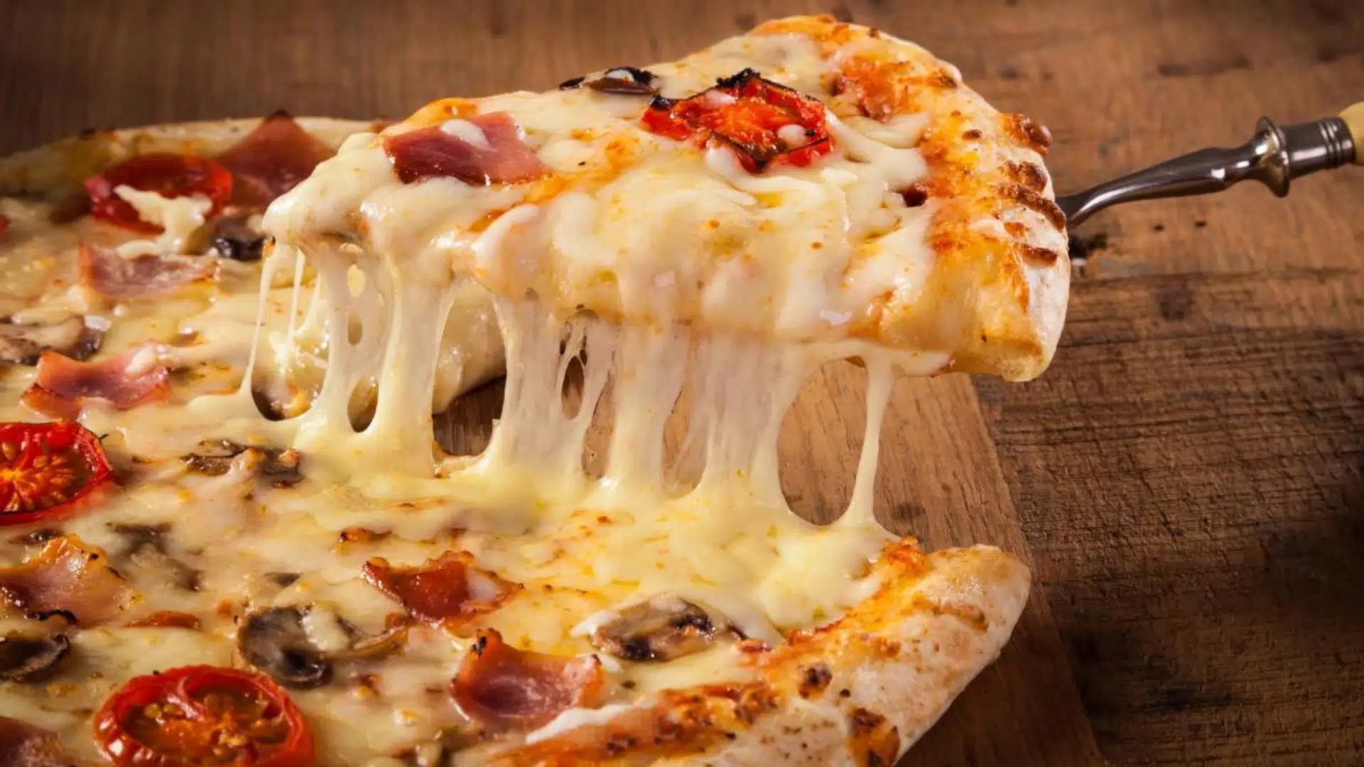 Noche de la pizza y la empanada