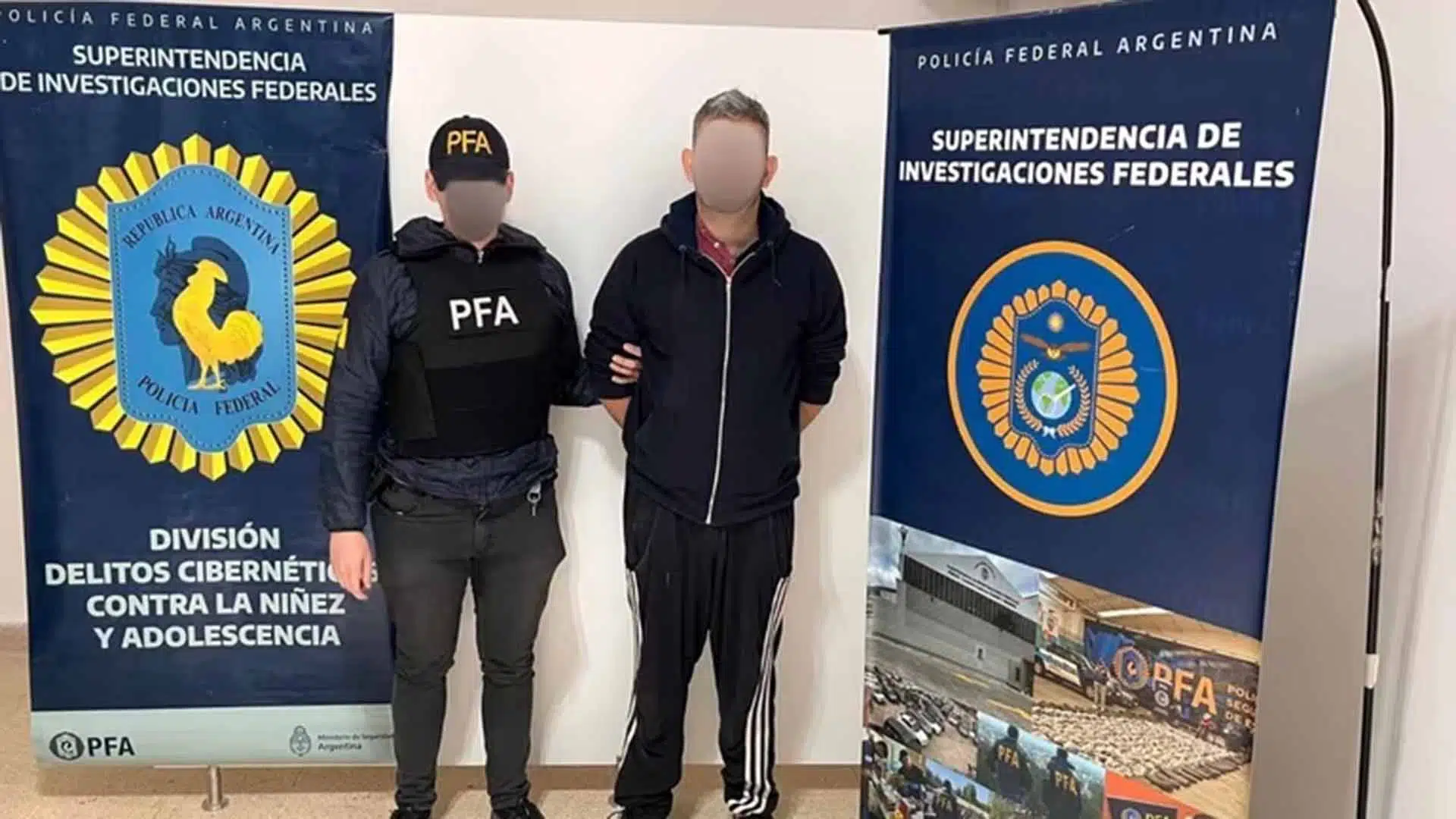 Profesor biología detenido