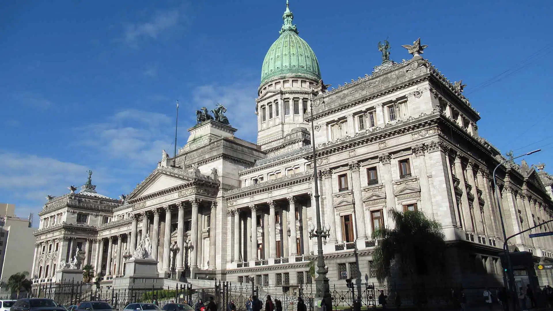 Diputados y senadores