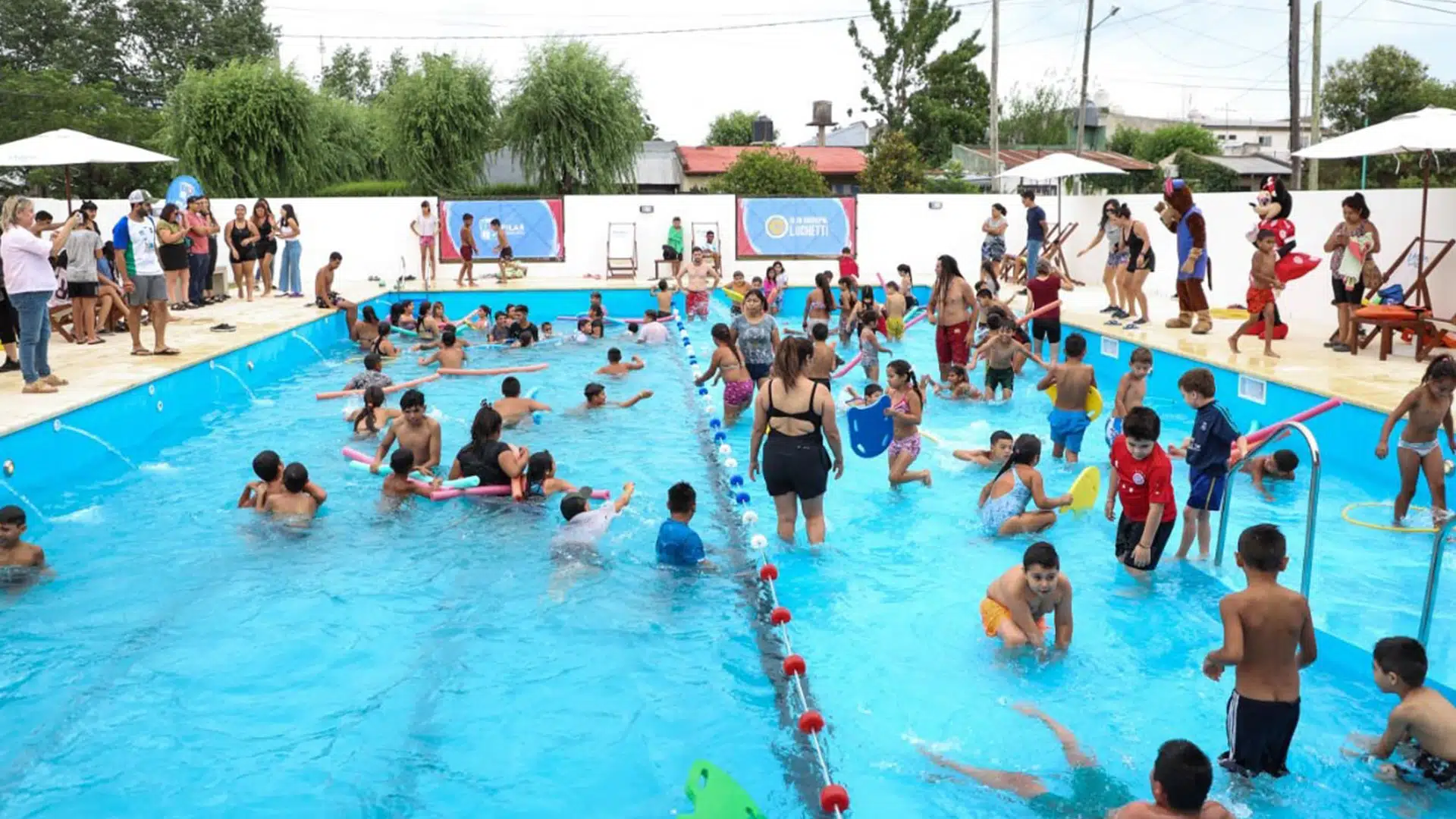escuelas abiertas en verano cierre