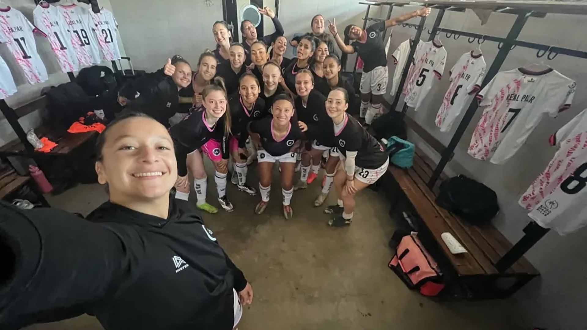 Real Pilar femenino